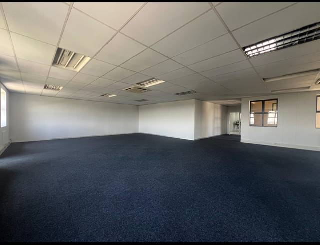 146M² OFFICE TO LET IN MEYERSDAL